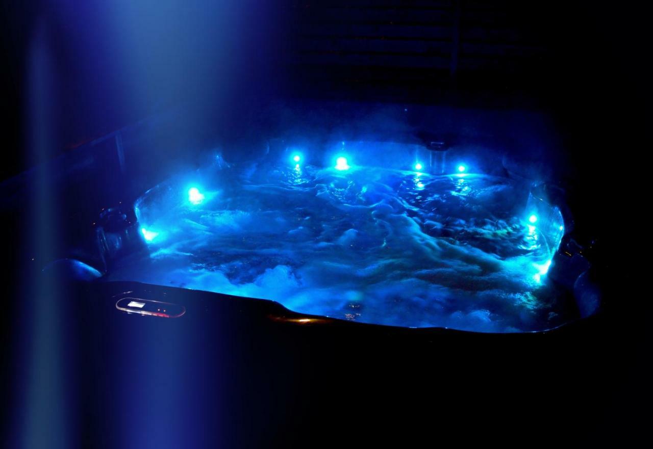 Villa Dakota - jacuzzi, zwembad, playstation Durbuy Zewnętrze zdjęcie